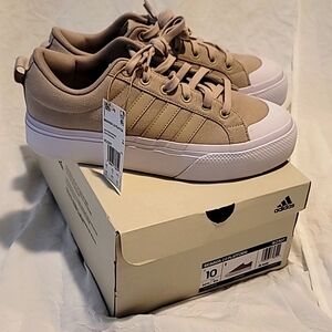Women's Adidas 2.0 Bravada Platform size 10